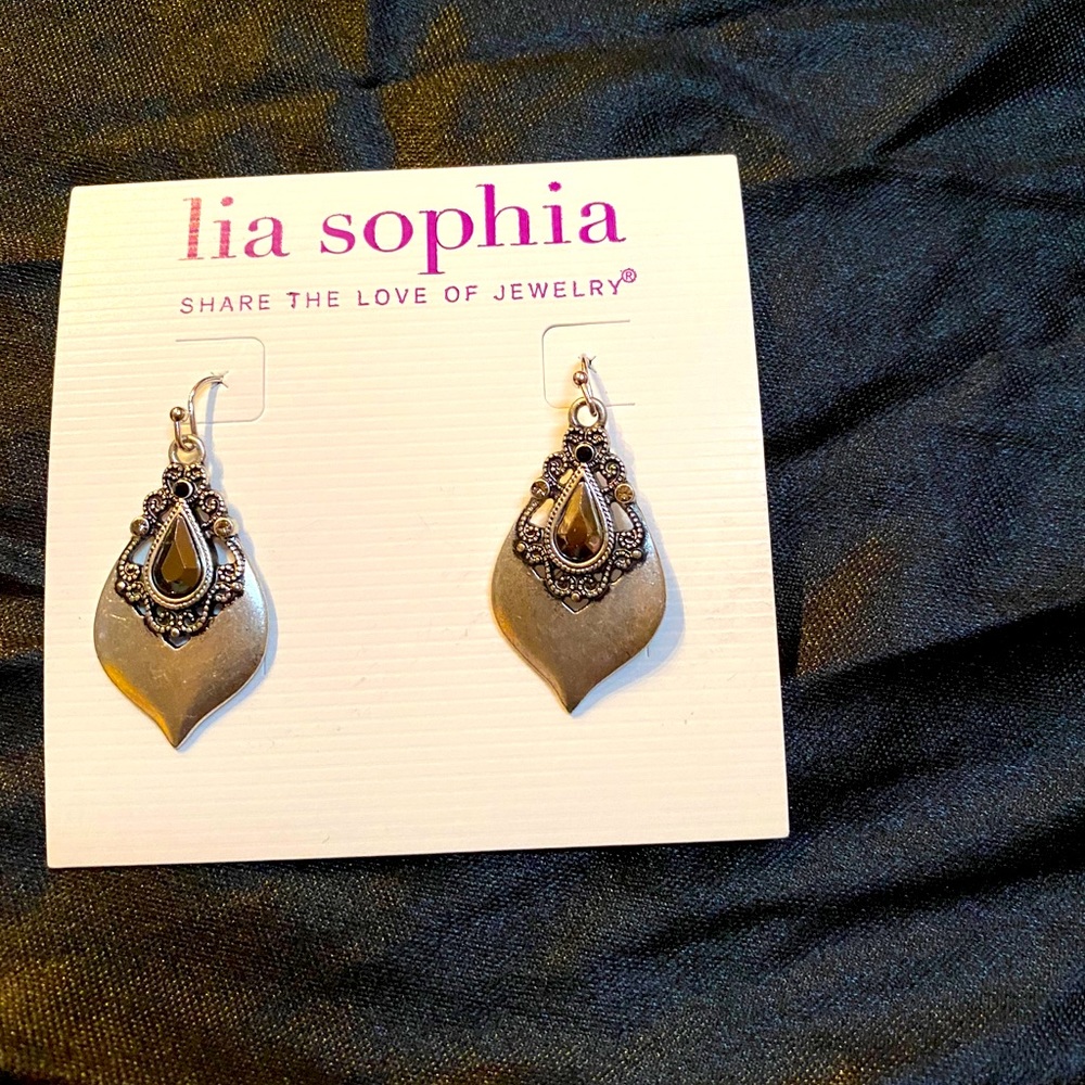 Lia Sophia fashion earrings